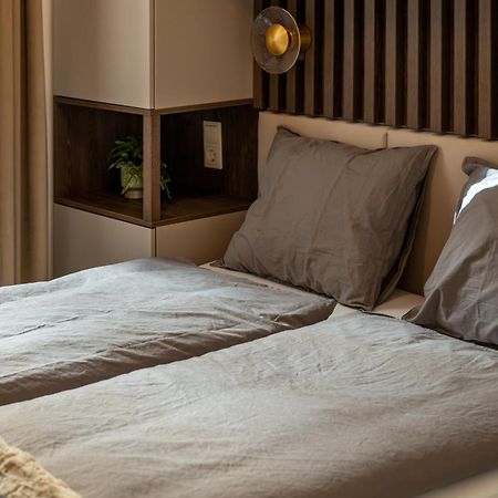 D52 Luxury Suite بودابست المظهر الخارجي الصورة