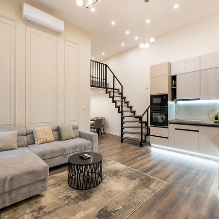 D52 Luxury Suite بودابست المظهر الخارجي الصورة